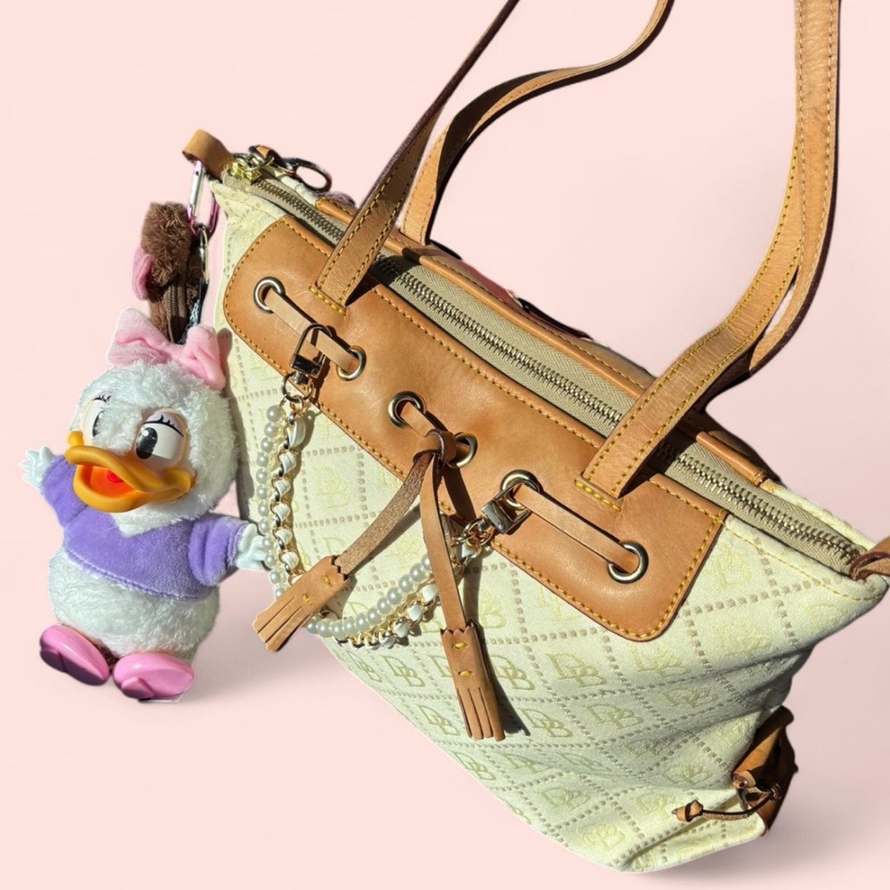 Stylish Tan and Cream Women's Bag